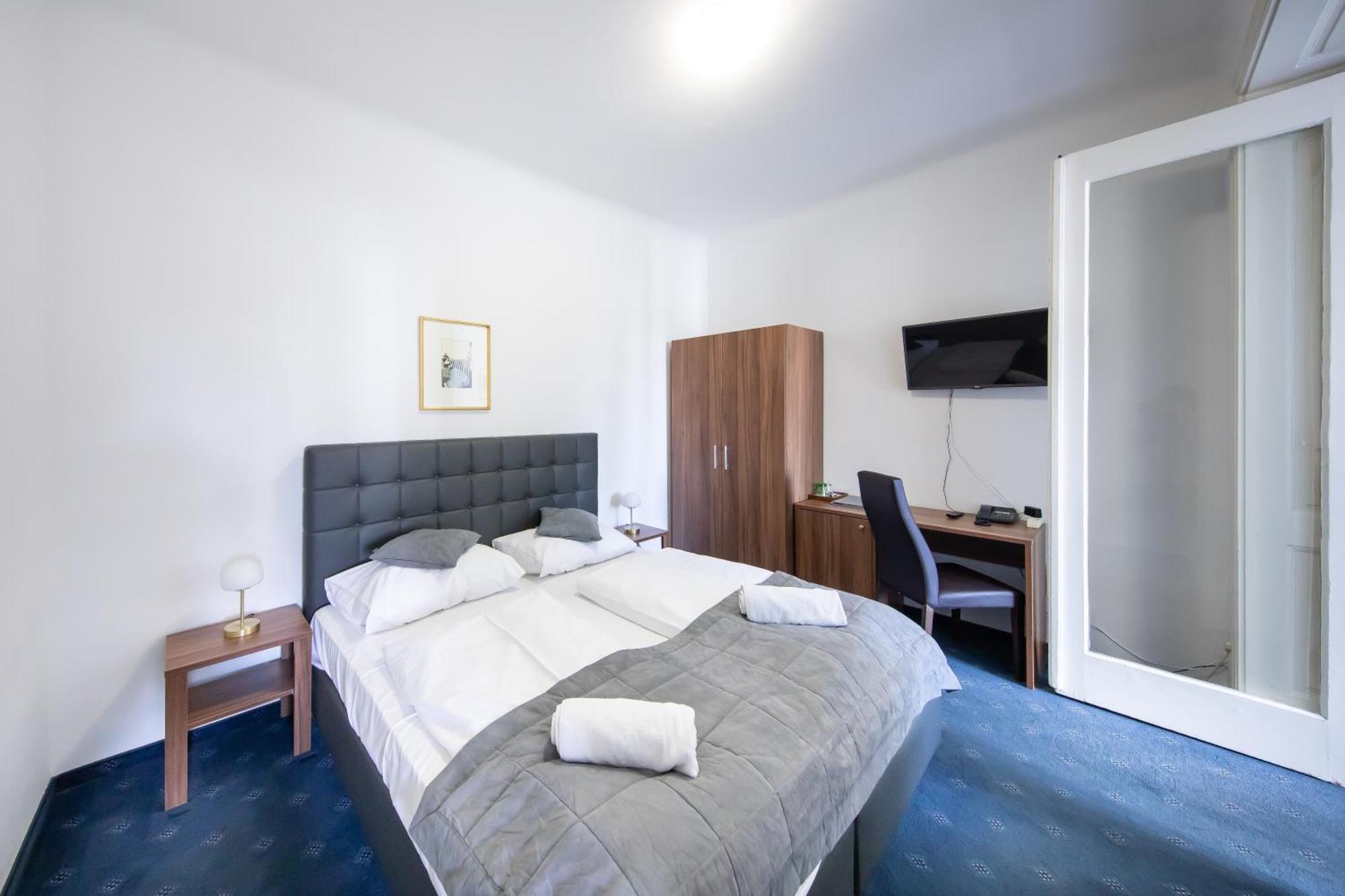 Hotel Bergwirt Schönbrunn Wien