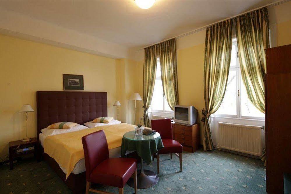 Hotel Bergwirt Schönbrunn 3*